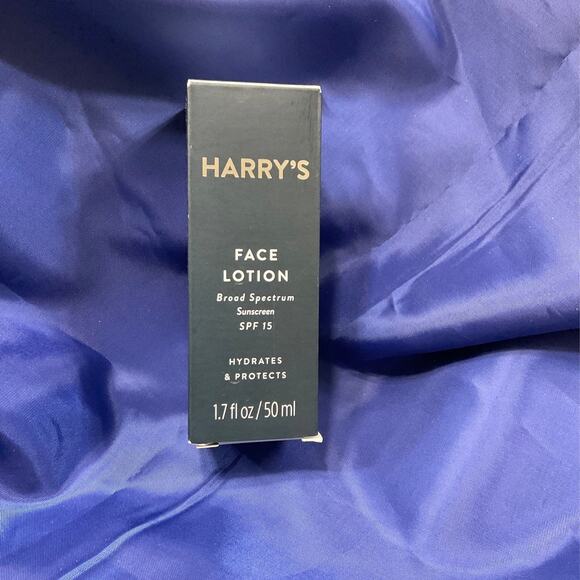 Razors -Dollar Shave Club & Gilette Planet Kind - Picture 6 of 7